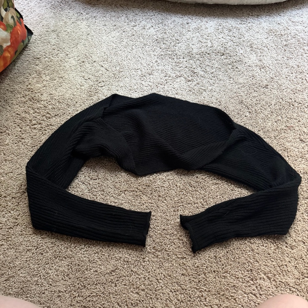 Black shrug